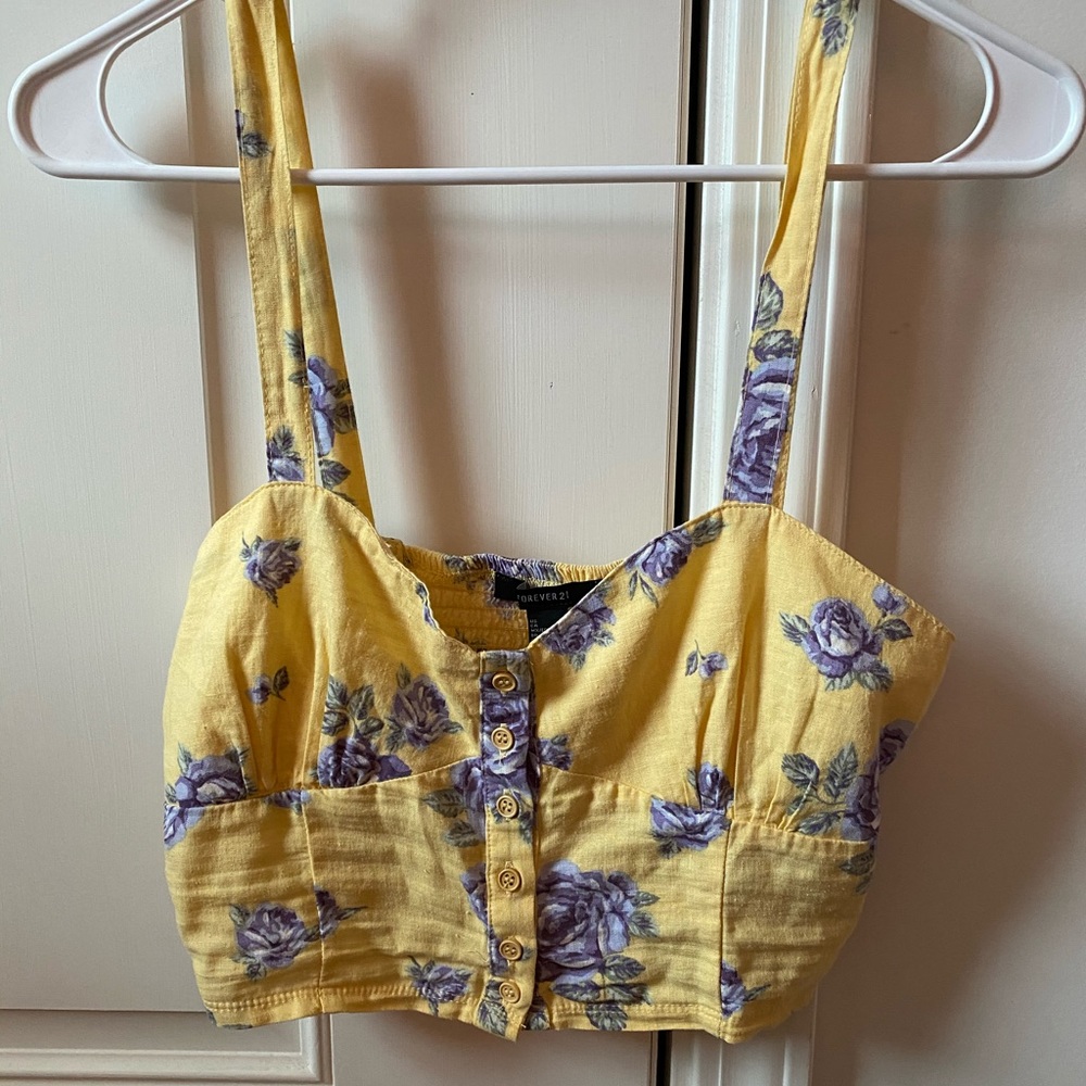 Floral cropped tank top